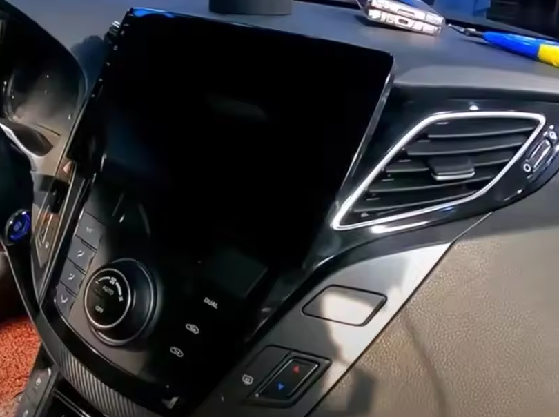 Hyundai i40 2011-2019 9 Inch QLED Touch Screen Wireless CarPlay Android Auto Head Unit